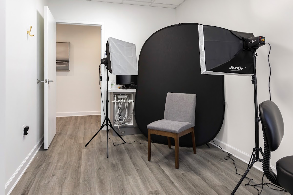 Nuvia Dental Implant Center - Chevy Chase photo 4