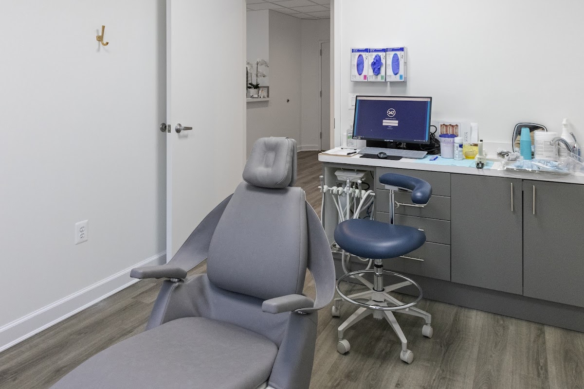 Nuvia Dental Implant Center - Chevy Chase photo 6