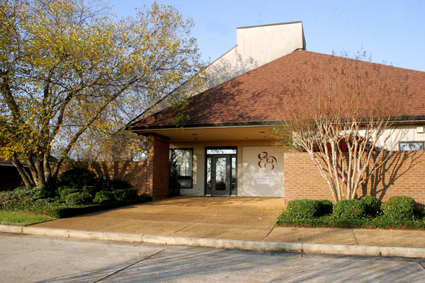 Tupelo Smiles photo 2