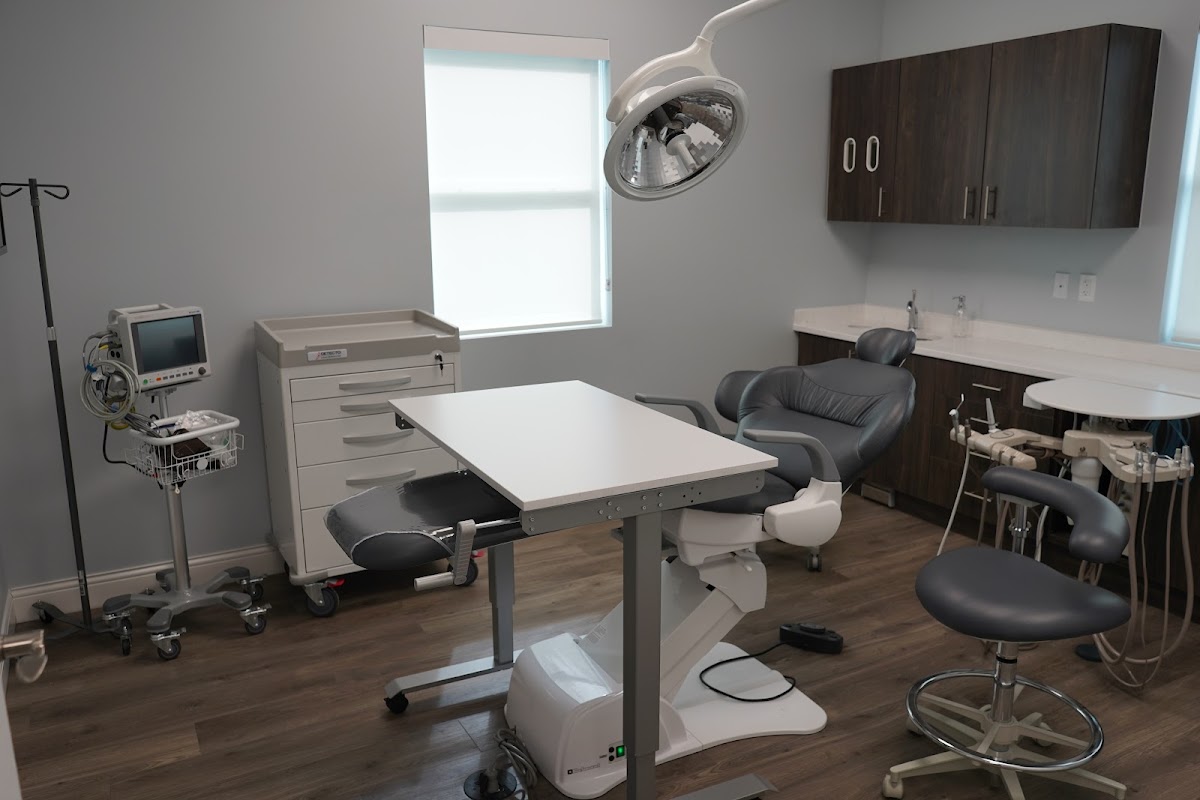 Rasmussen Periodontics and Implant Dentistry photo 4