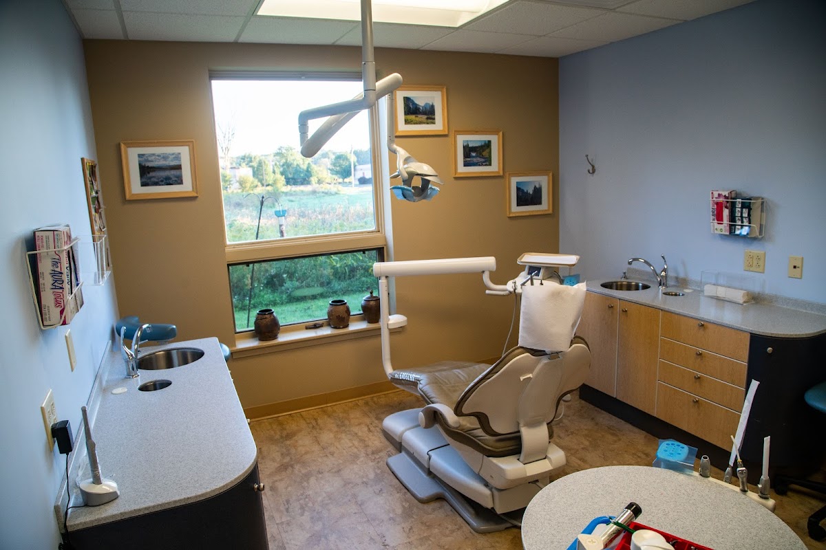Reaves Dental photo 1