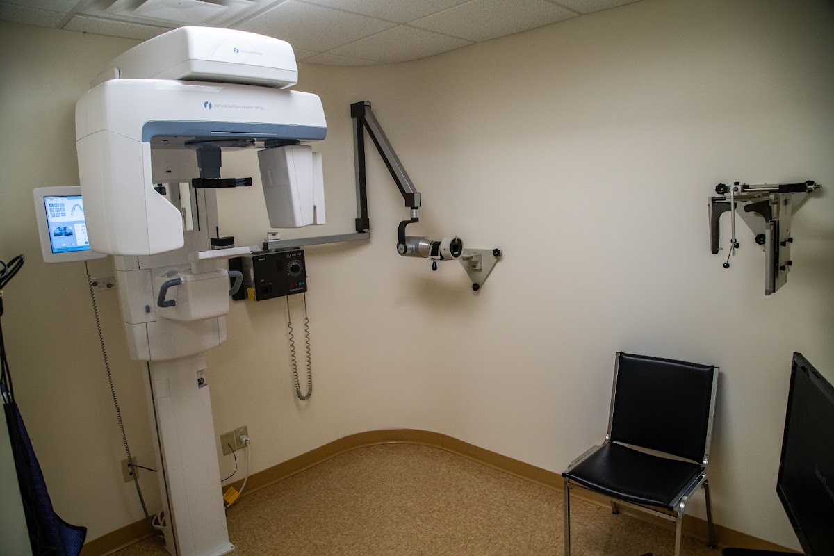 Reaves Dental photo 3