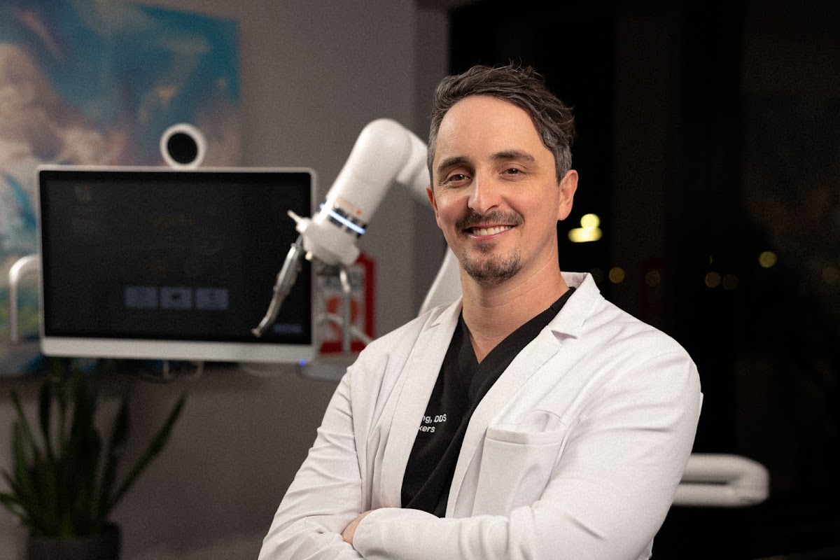 Smile Makers Dental Care: Dr. Scott Gavin Ewing photo 1