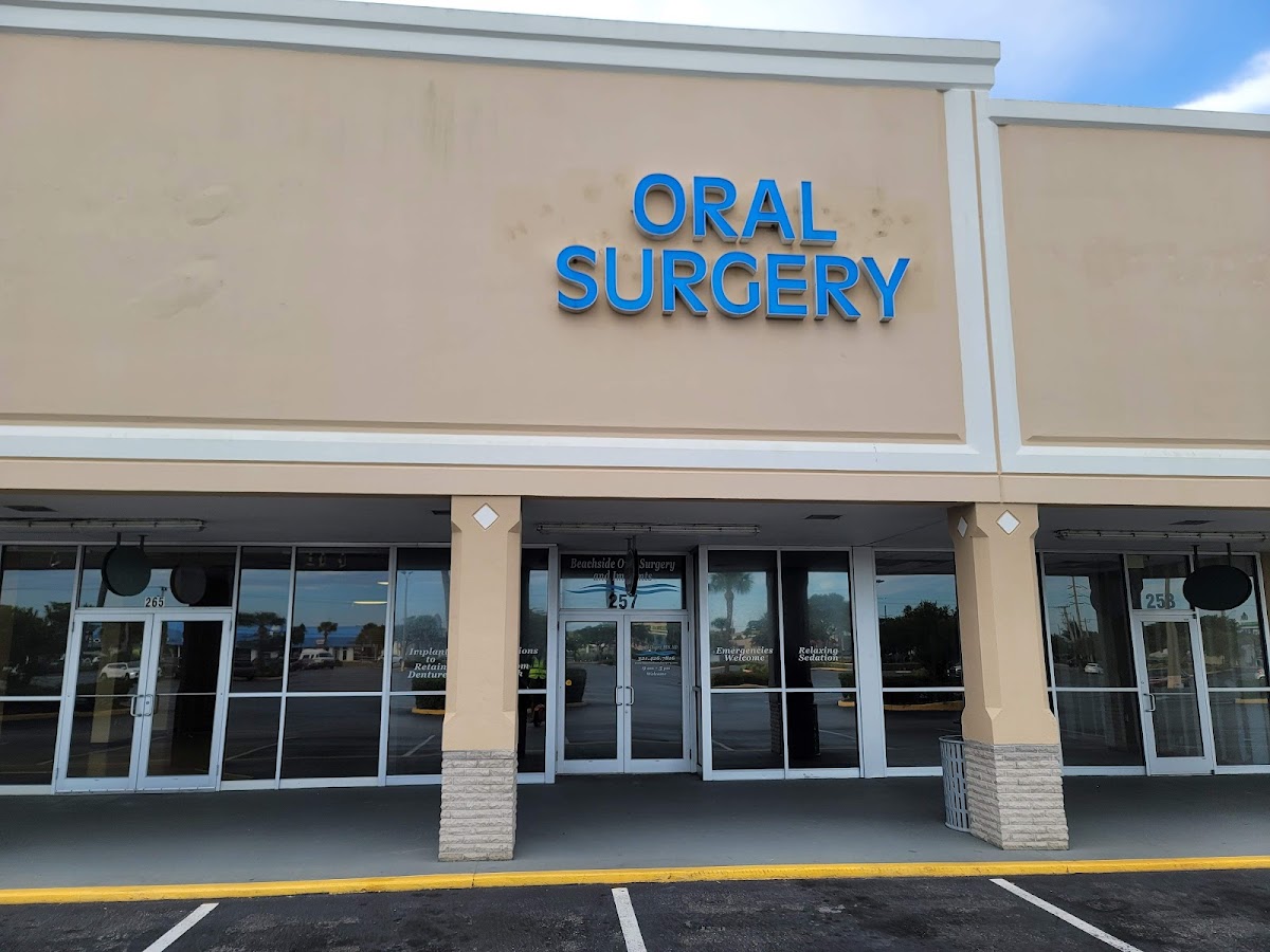 Gentle Wisdom Teeth Extraction and Affordable Implants Dr Chopra photo 2