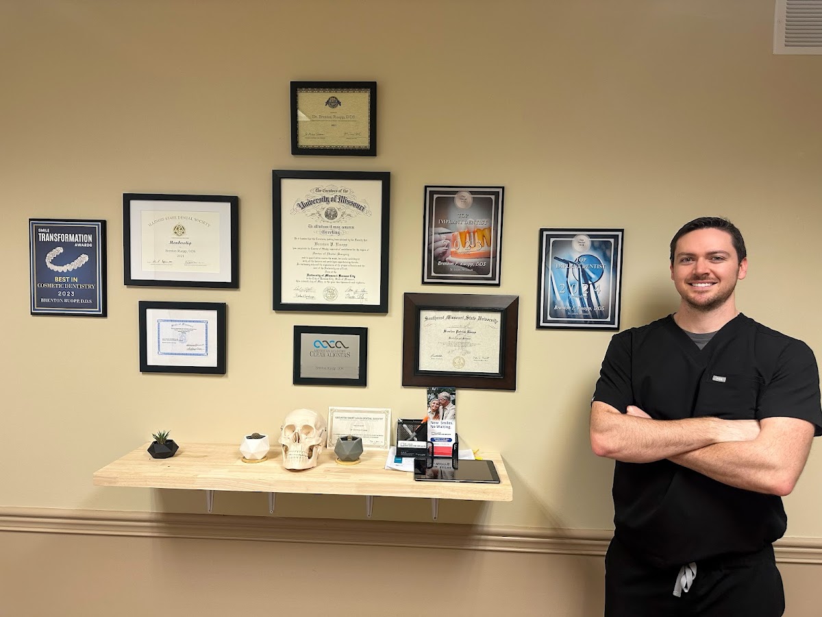 St. Louis Dentures and Implants photo 3