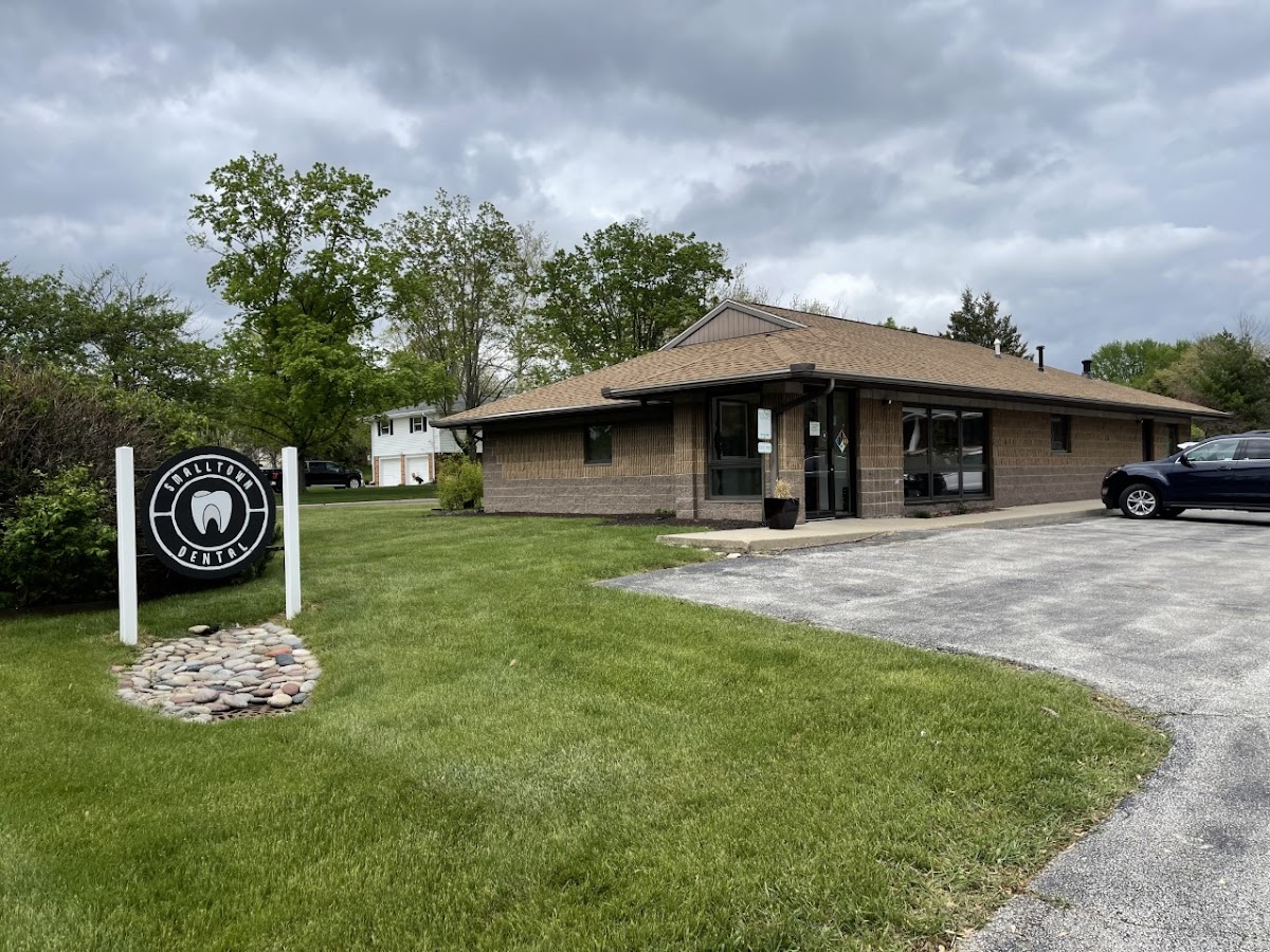 Smalltown Dental Willow Knolls photo 1
