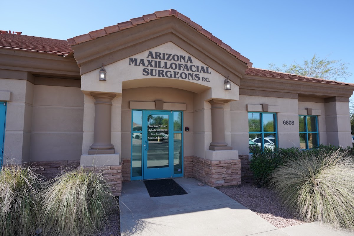 Az Max Surgeons Oral & Maxillofacial Surgeons, Dental Implants & Wisdom Teeth photo 2