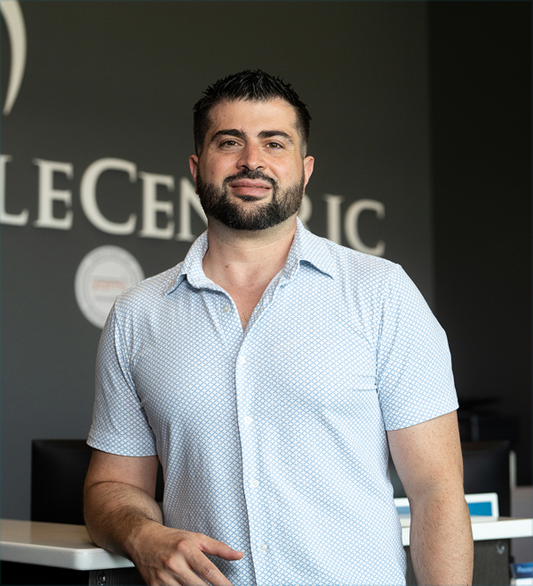 Smilecentric - General, Cosmetic & Implant Dentistry photo 3