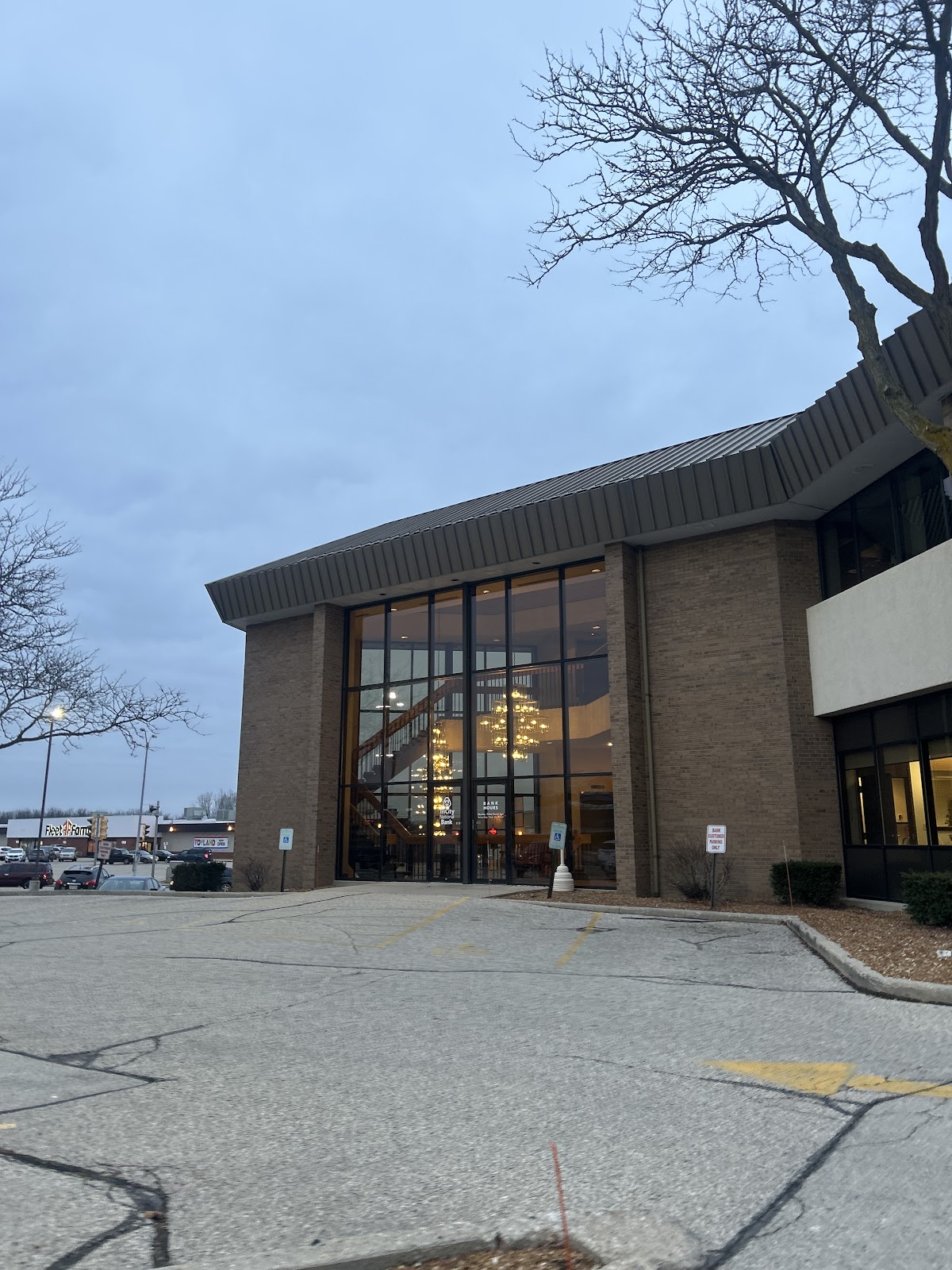 Milwaukee Oral Surgery & Implants, Ltd photo 2