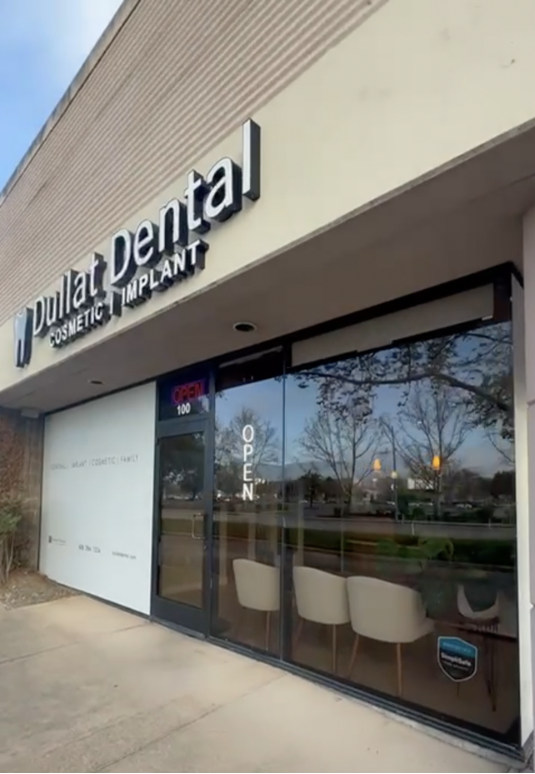 Dullat Dental Cosmetic & Implants photo 2