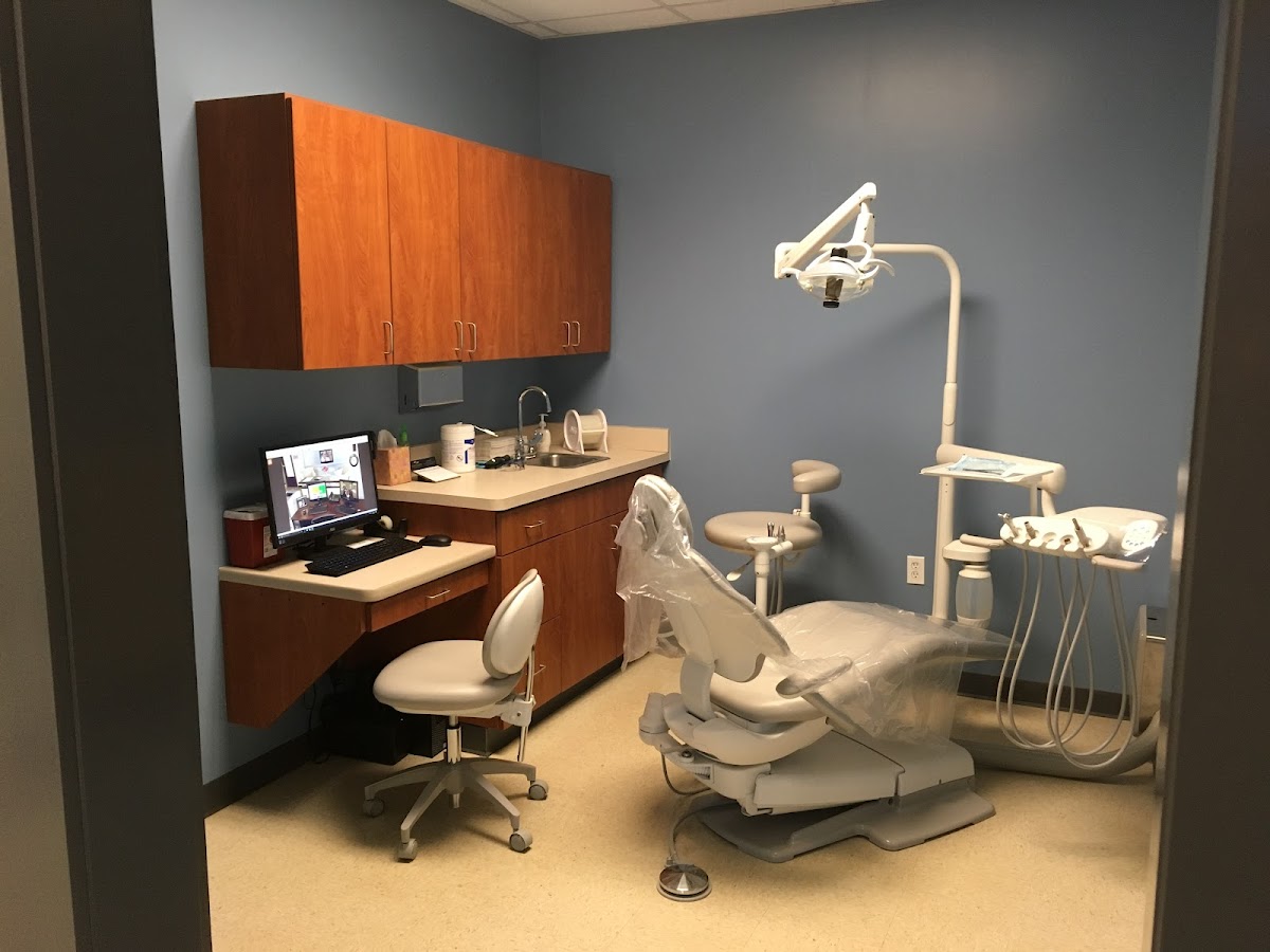 Simple Dental photo 2