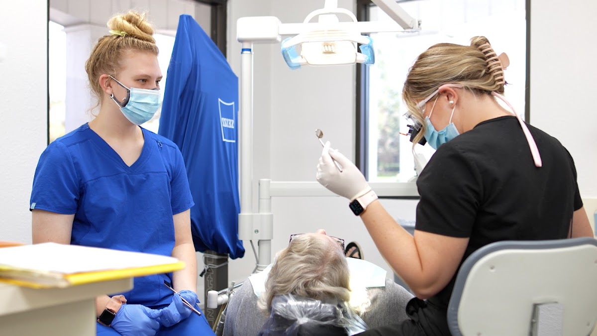 Florida Dental Centers of St. Petersburg photo 1