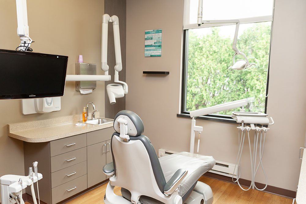 Grand Avenue Dental Care photo 3