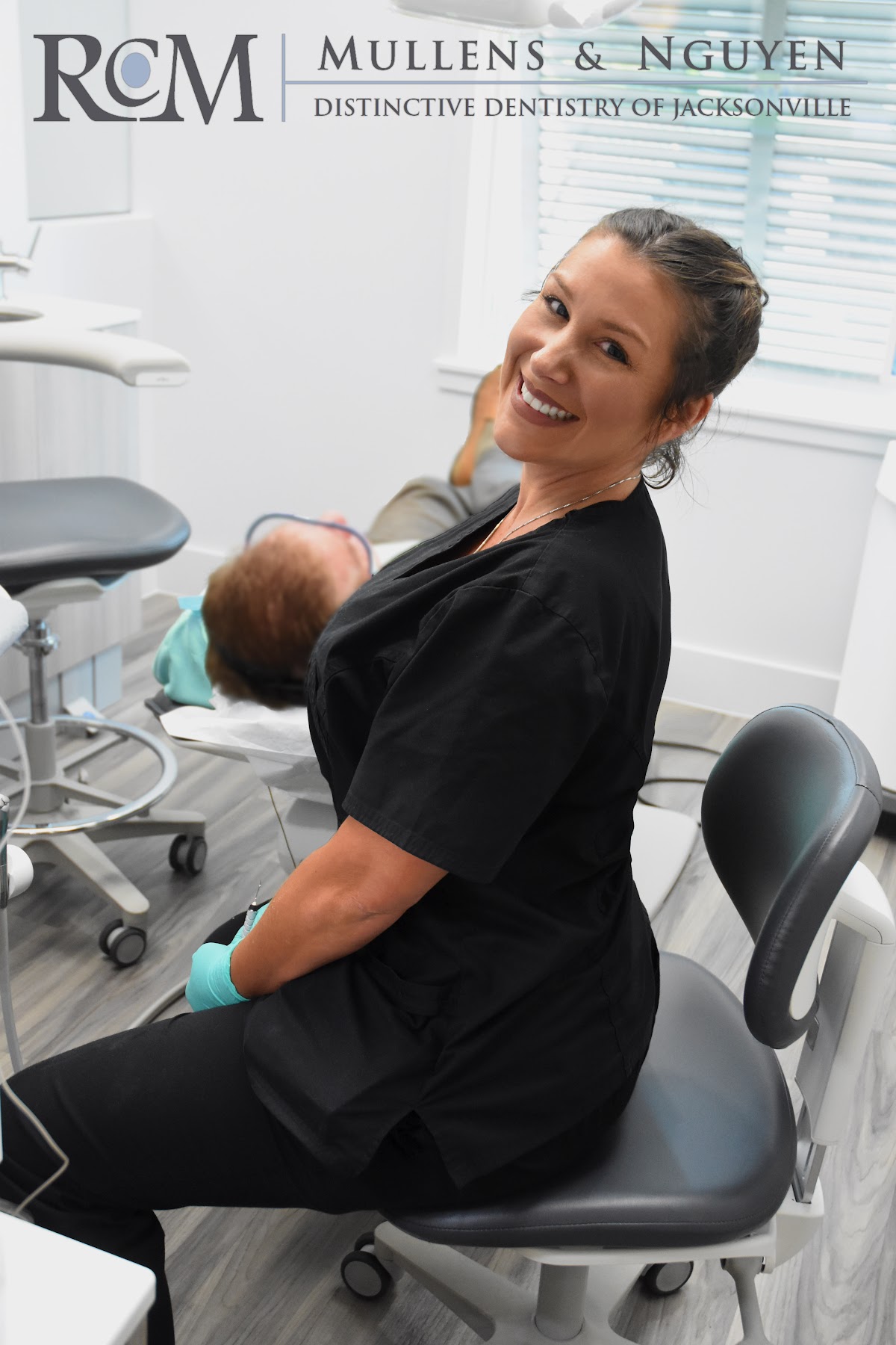 Distinctive Dentistry by Mullens & Nguyen photo 2