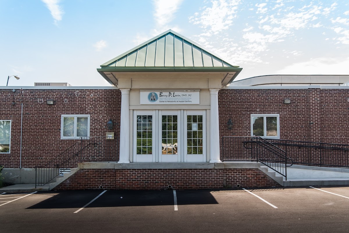 Barry P Levin, DMD Periodontist & Implant Dentist photo 5