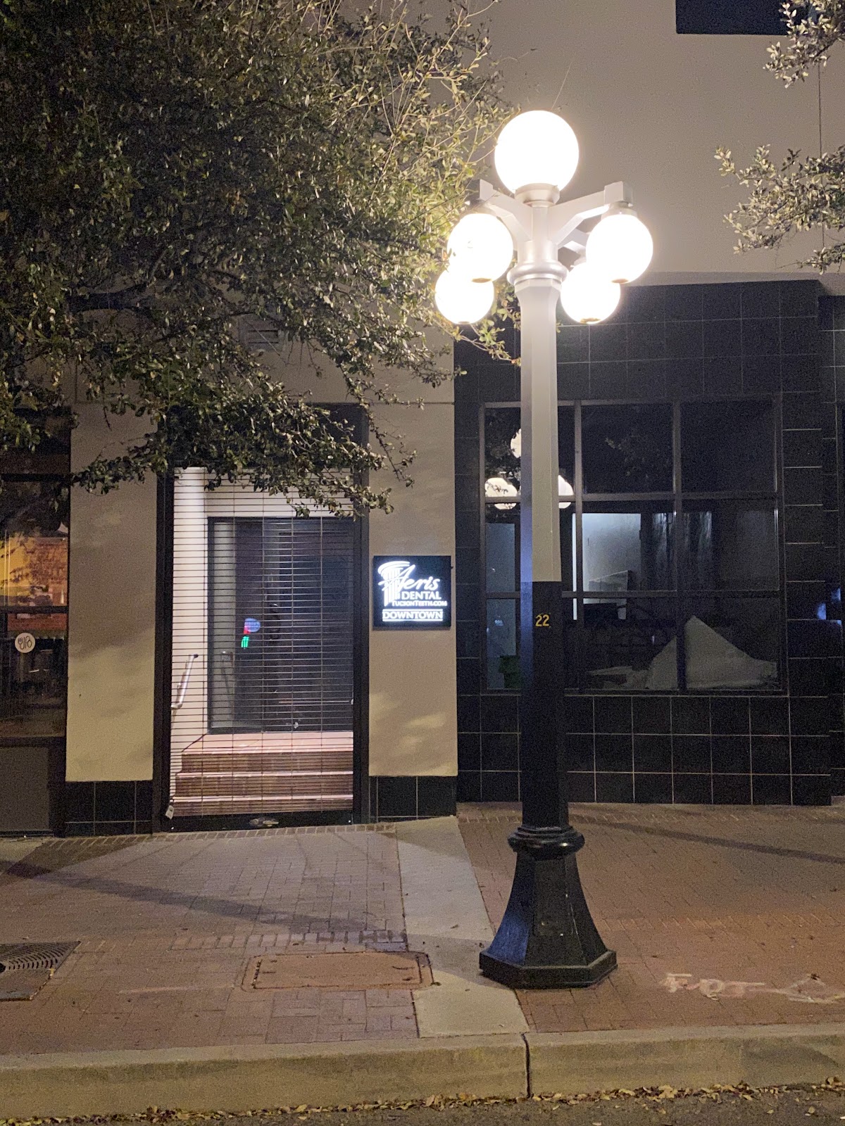 Aeris Dental Downtown -- Downtown Dental Implants photo 5