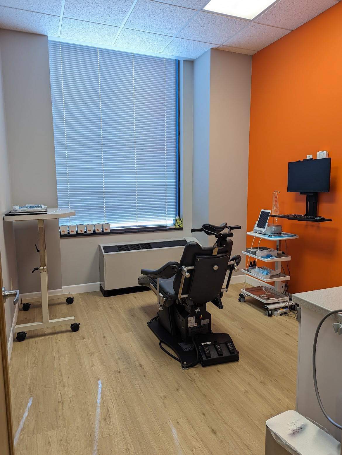 Northern Virginia Oral Surgery Centers: Falls Church photo 1