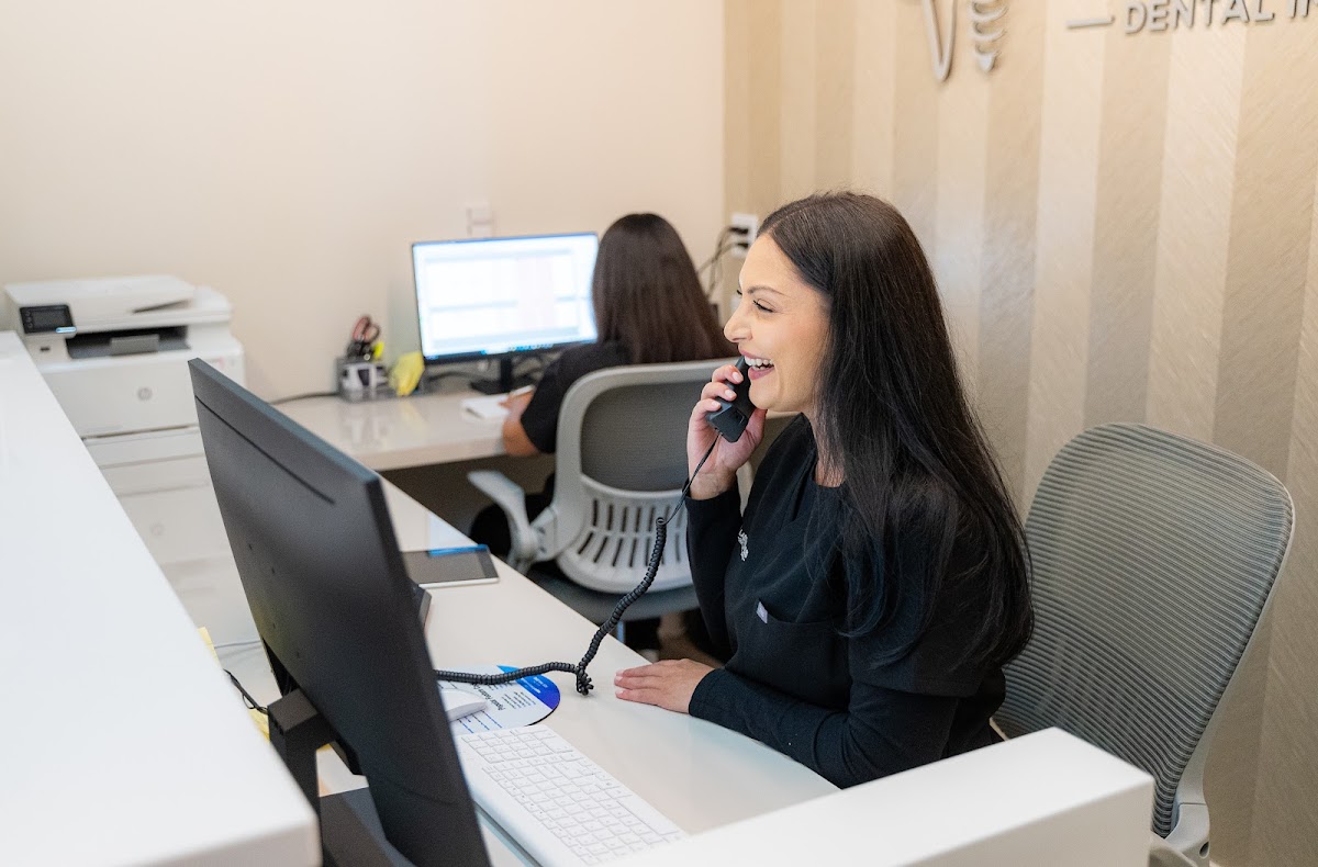Lasting Smiles Dental Implant Center photo 5