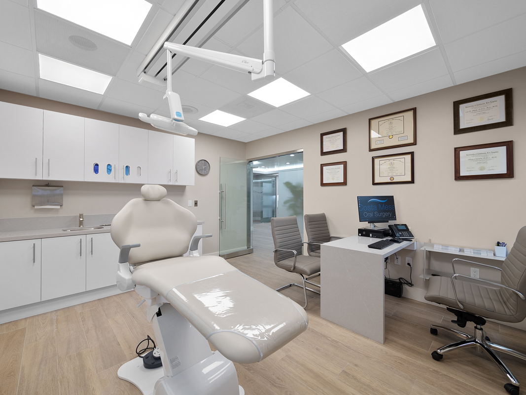Costa Mesa Oral Surgery photo 2