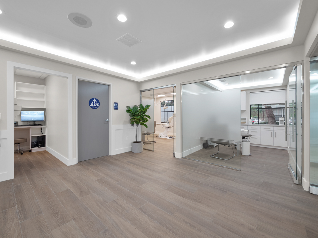 Costa Mesa Oral Surgery photo 3