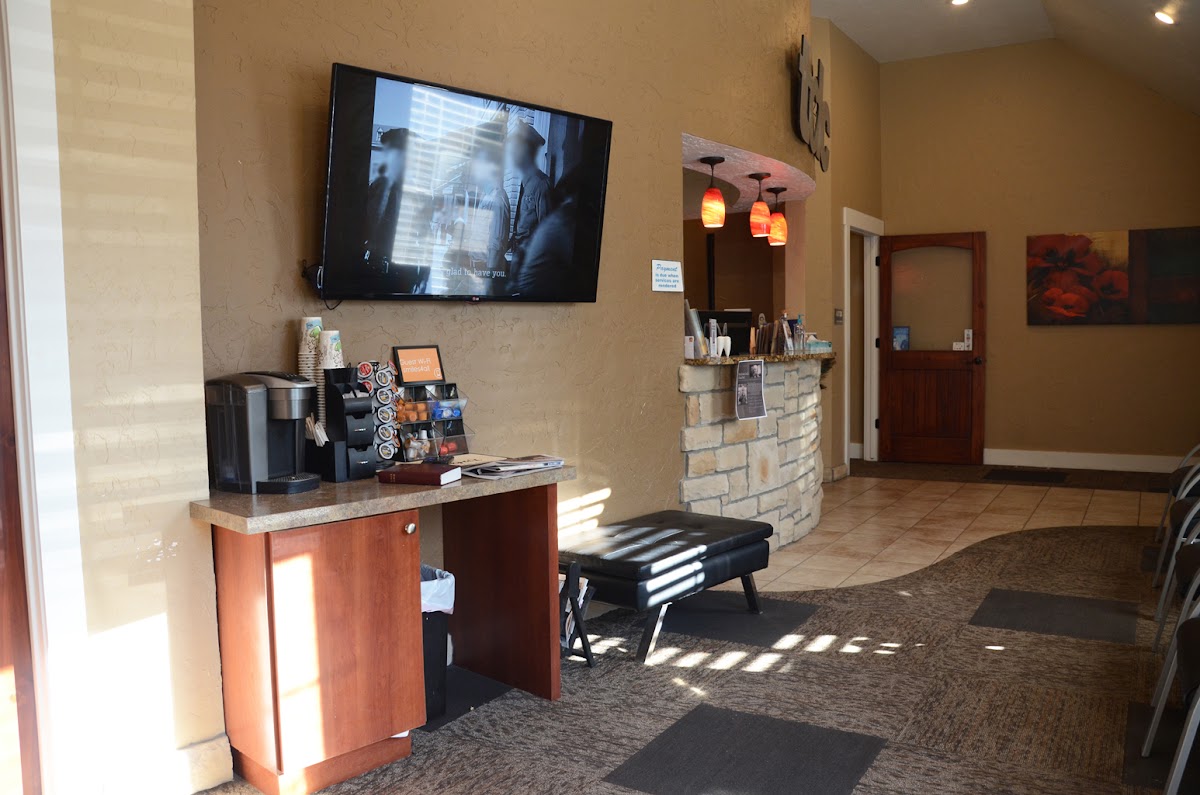 Moark Dental & Implants photo 3