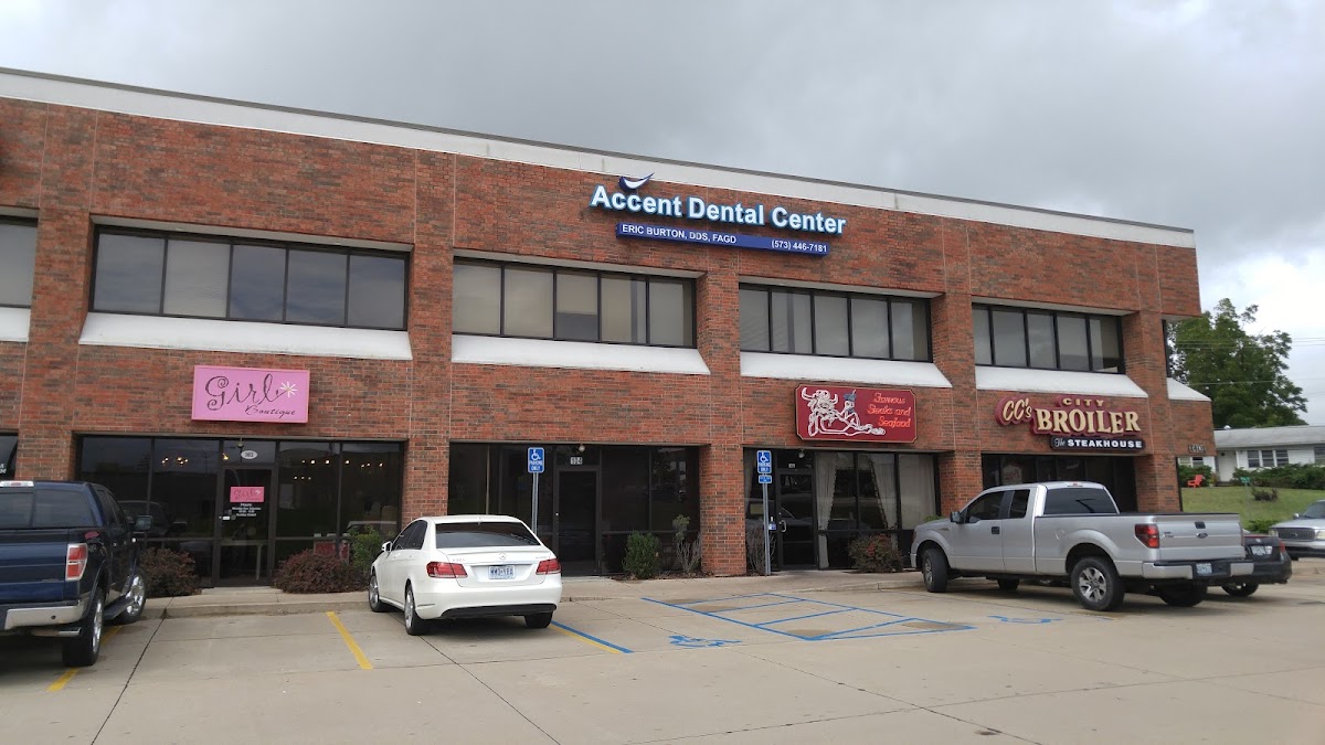 Accent Dental Center on Forum photo 1