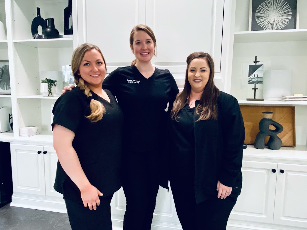 Mississippi Periodontics, Implants & Esthetics photo 1