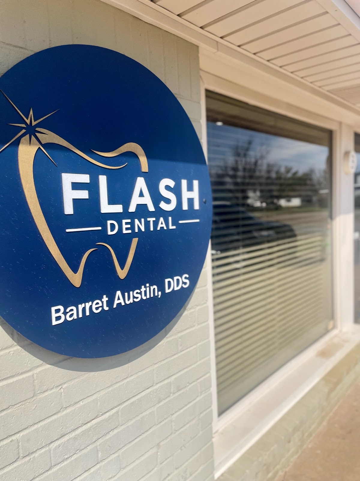 Flash Dental photo 1
