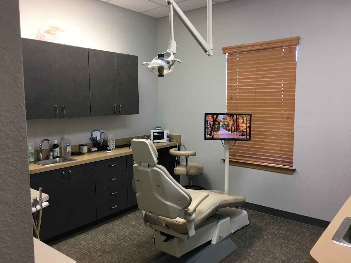 Bass & Hall Dental Implant and Periodontal Partners Llp photo 3