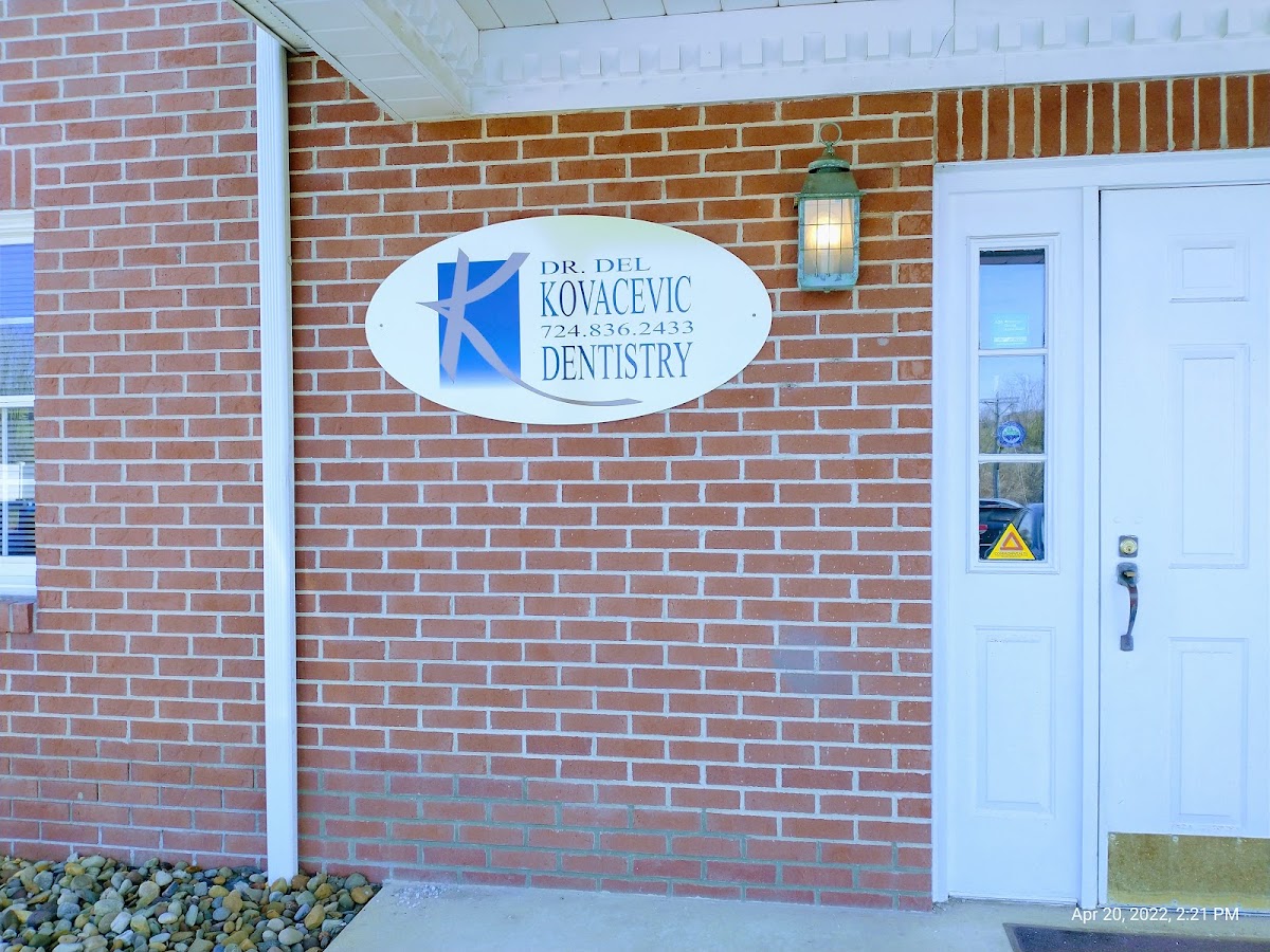 Dr. Del Kovacevic Cosmetic Family and Implant Dentistry photo 1