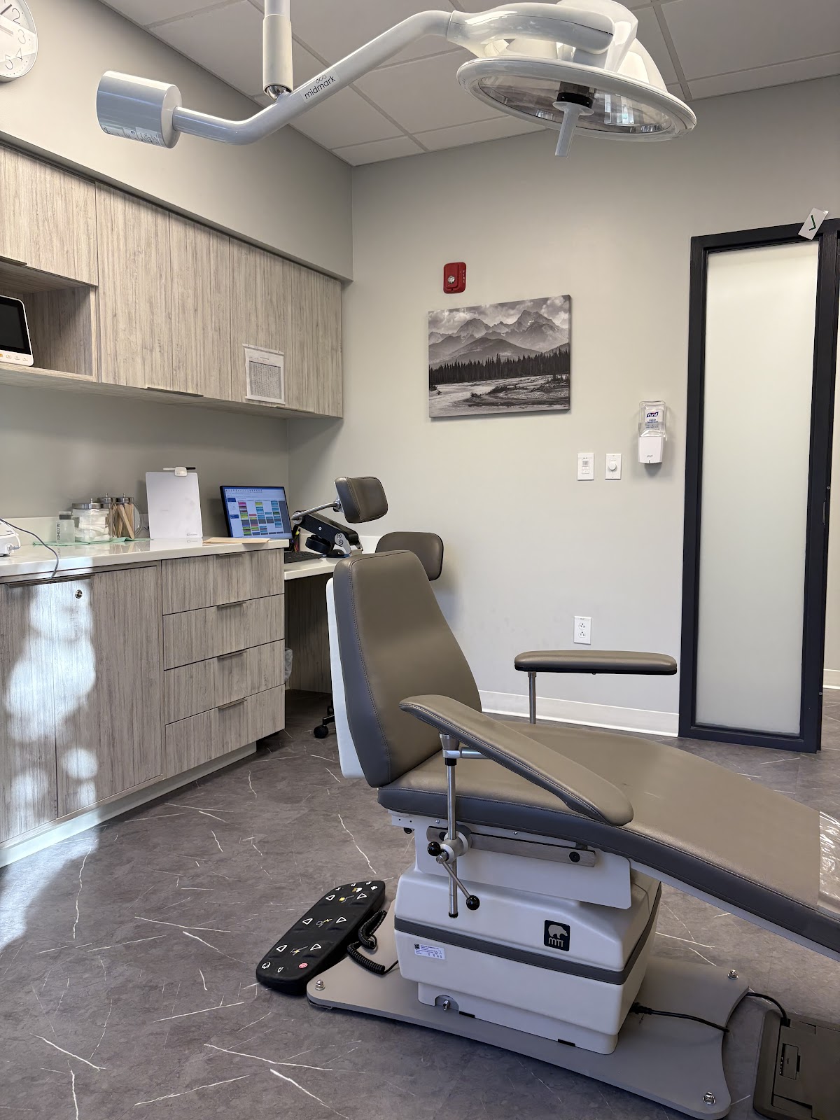 Carolinas Center for Oral & Facial Surgery photo 2