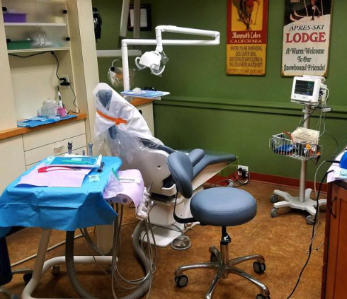 Christopher J. Comfort Dds Magd Aaacd Fagd Fadfe photo 3