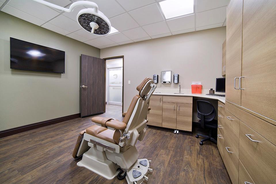 Coal Creek Oral Surgery & Dental Implant Center photo 3