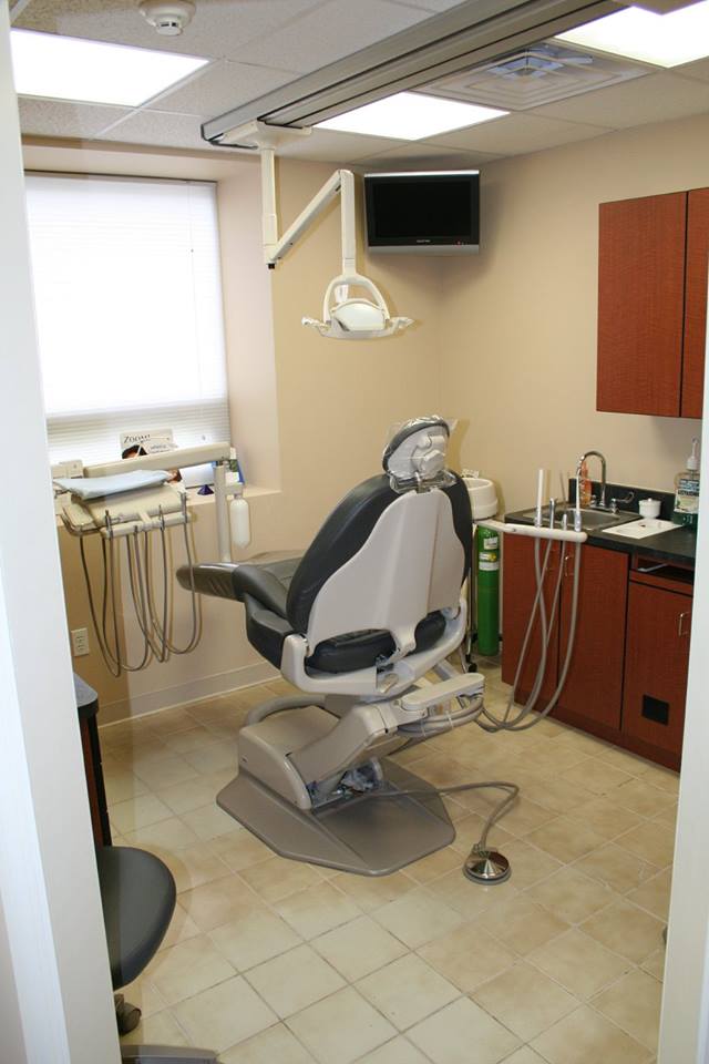 The Dental Design Center - Cosmetic, Implant & General Dentistry photo 1