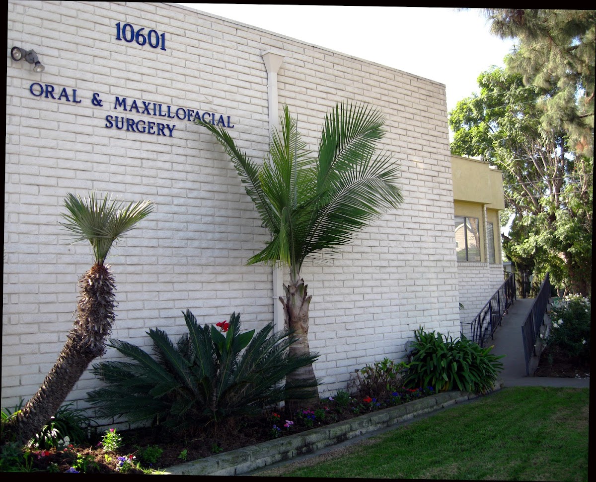 Downey Oral & Maxillofacial Surgery photo 6