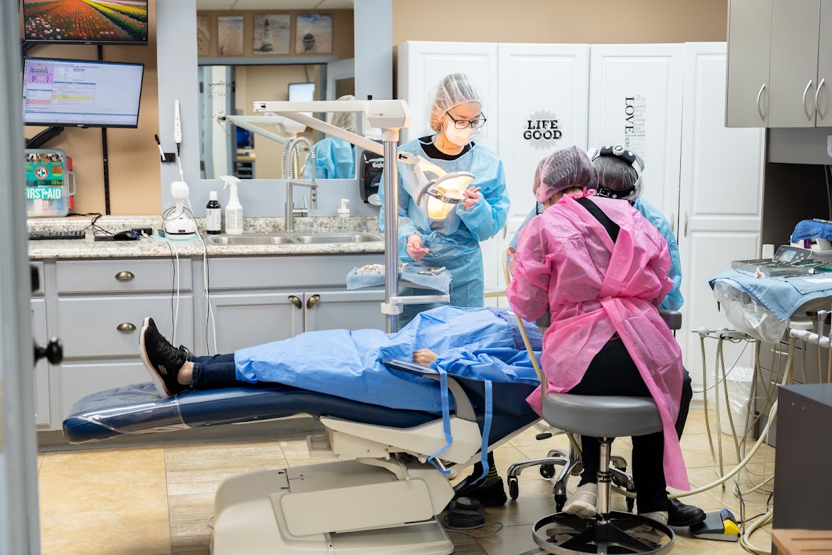 Doc'S Dental Implants And Crowns - Irving photo 2