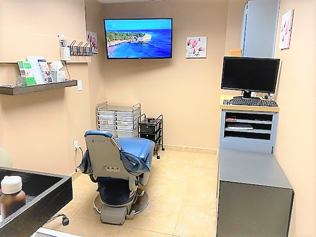 Doc'S Dental Implants And Crowns - Irving photo 5