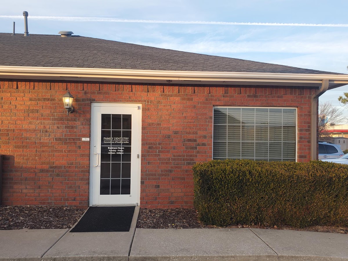 Norman Dental and Implants photo 1