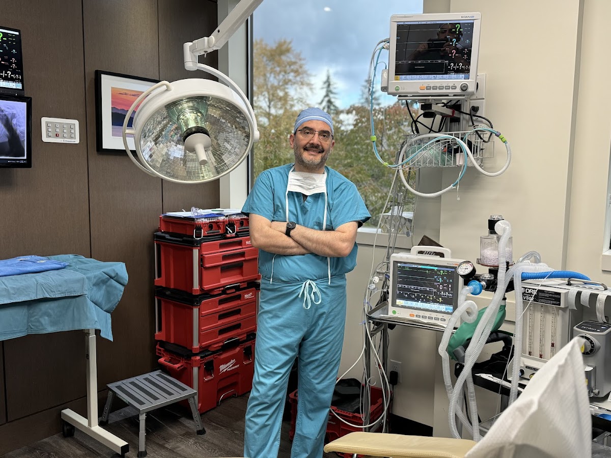 The Center for Oral and Maxillofacial Surgery - Dr. Henry H. Rowshan photo 1