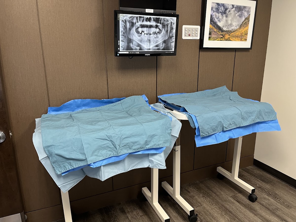 The Center for Oral and Maxillofacial Surgery - Dr. Henry H. Rowshan photo 4