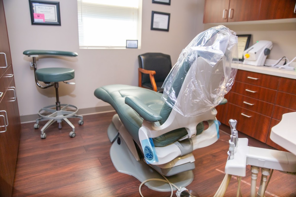 Dr. Charles H. Hawkins Jr, DDS photo 5