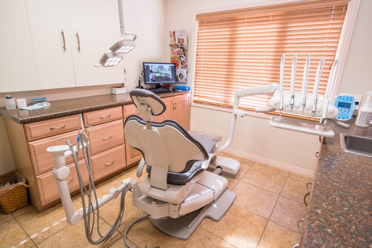 Gabriel Overholtzer Dds photo 1