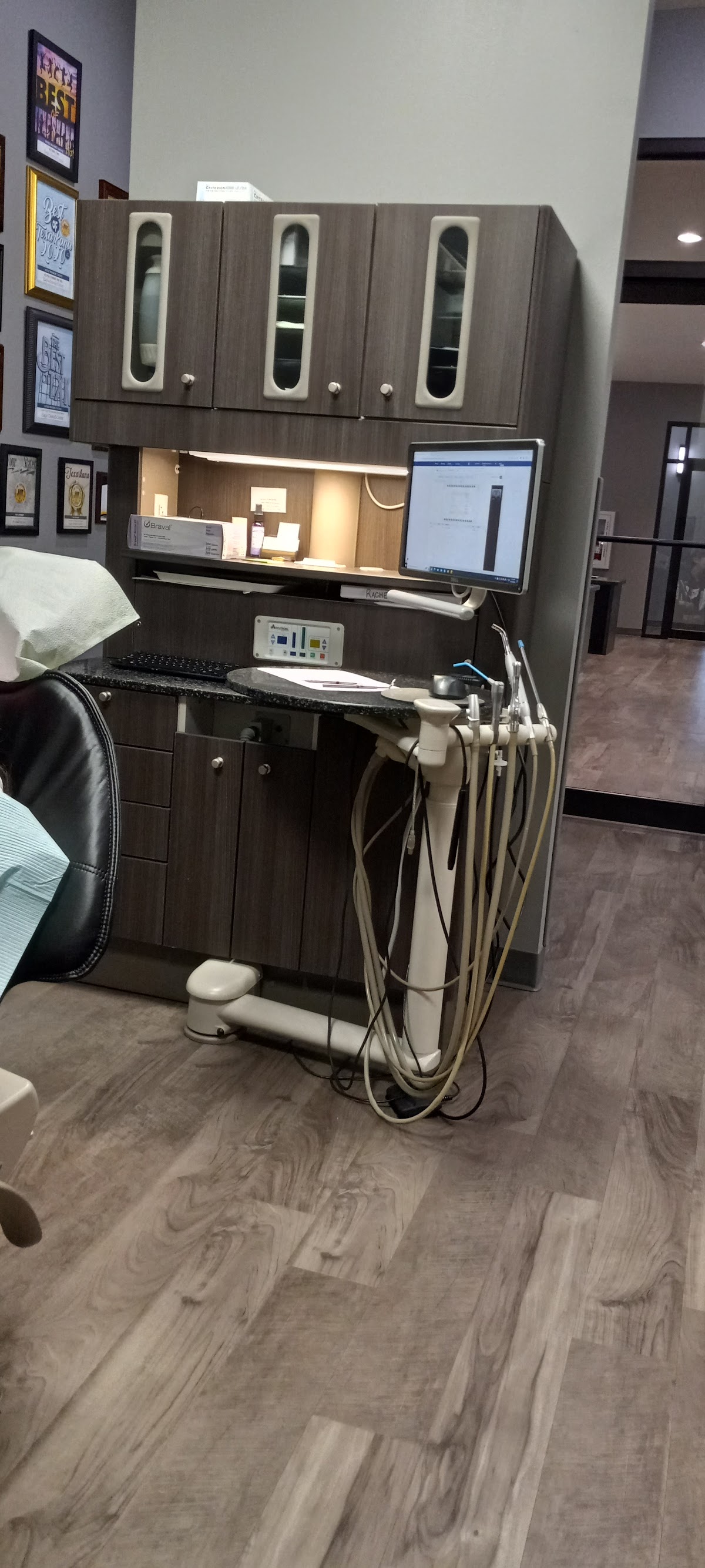 Eagle Dental Center photo 2