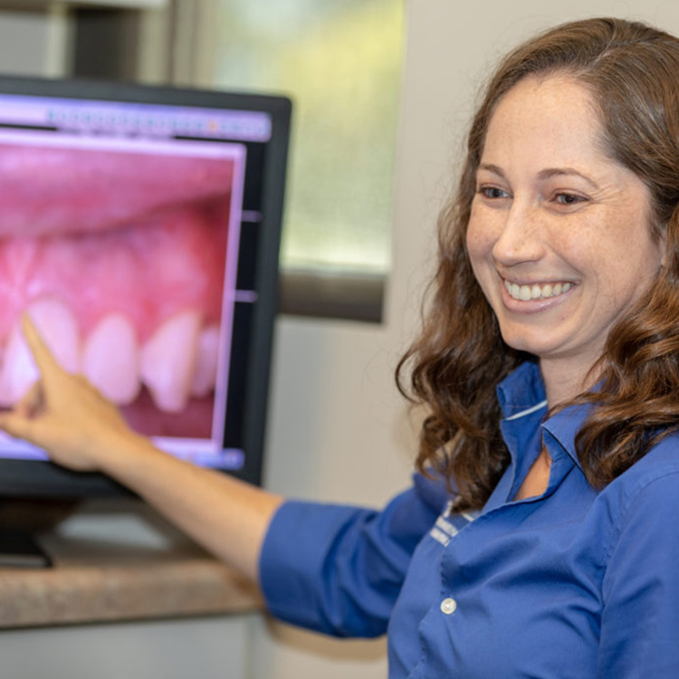 Dr. Elizabeth Felts Randall, DMD, Ms photo 1