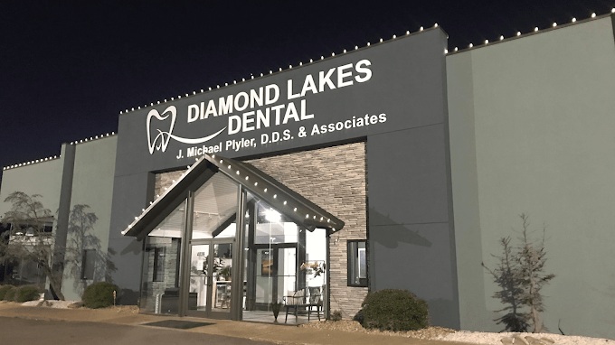 Diamond Lakes Dental photo 1