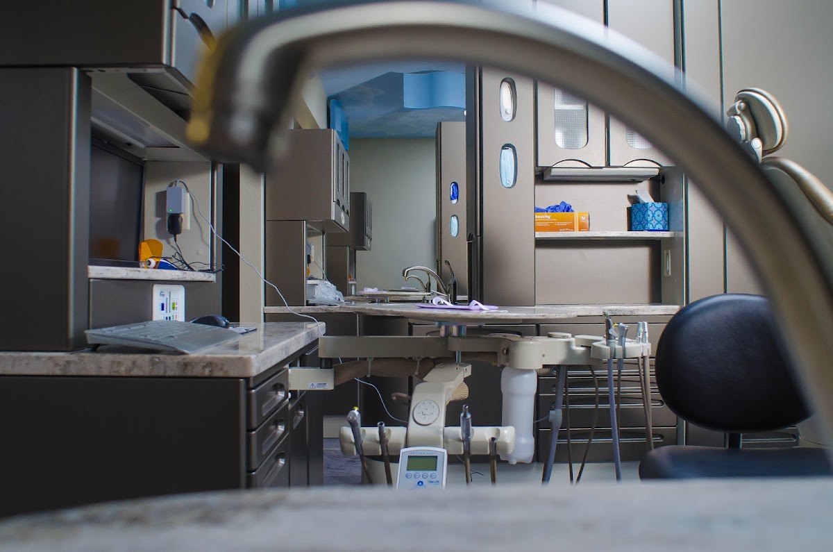 Associates of Dental Arts photo 4