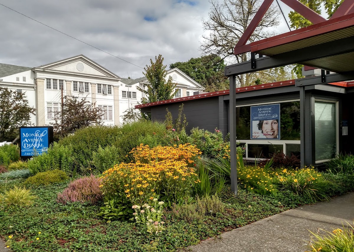 Monroe Avenue Dental photo 4