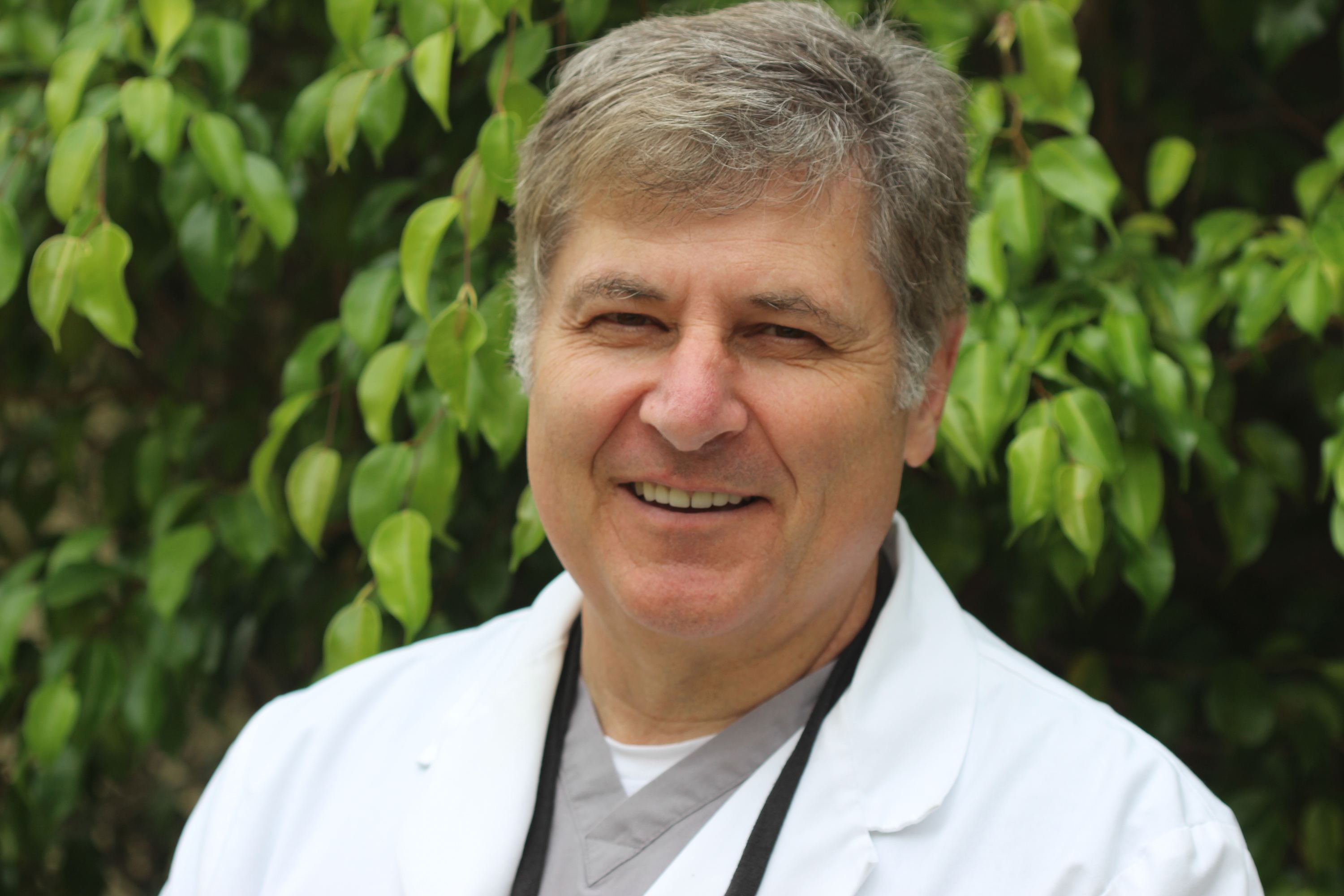 Alamar Dental Implant Center, Roy Mintzer DDS photo 3