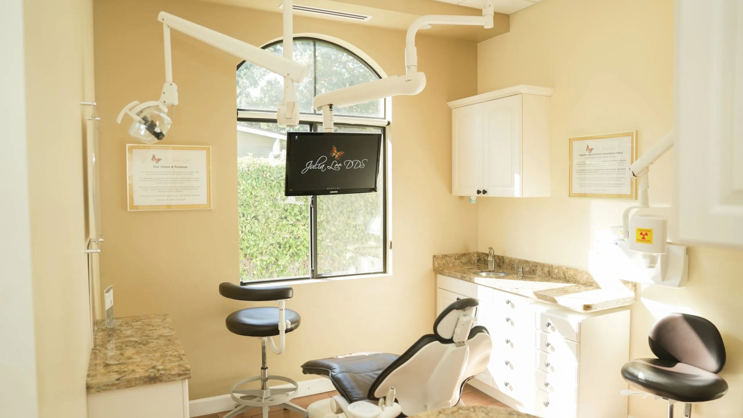 Center for Dental Implants and Dentistry Walnut Creek - Julia Lee D.D.S. photo 1