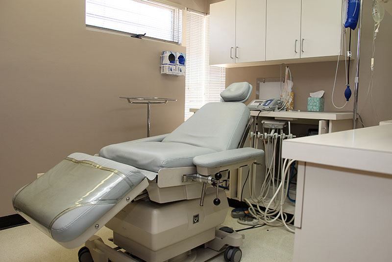 Institute of Jaw & Facial Surgery Dr. David C. Ash and Dr. R. Neil Sundheimer photo 2